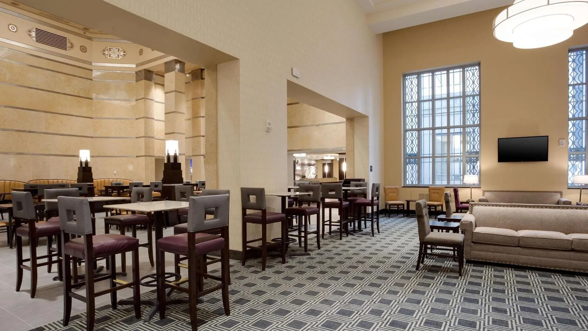 Drury Plaza Hotel Pittsburgh Downtown 3*,